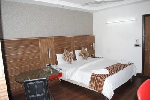 Hotel Metro Continental Delhi  Oda fotoğraf